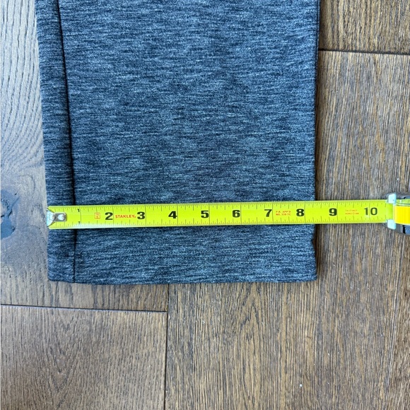 Kuhl SIZE 2 Heathered Gray Athleisure Straight Leg Cargo Pants - Picture 12 of 13